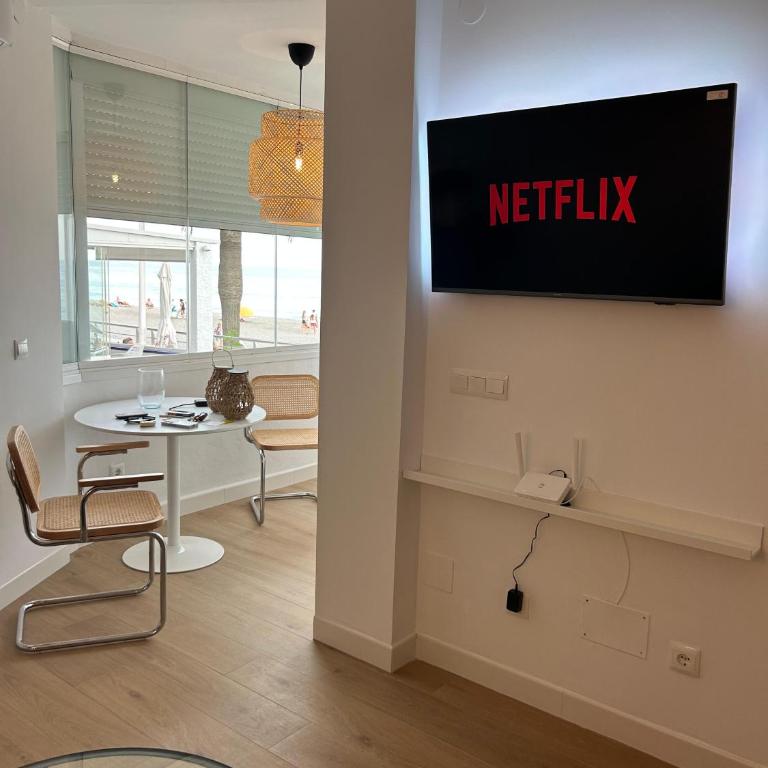 Seashore Apartment - Apartamento a la orilla del mar en Nerja - One-Bedroom Apartment - 7