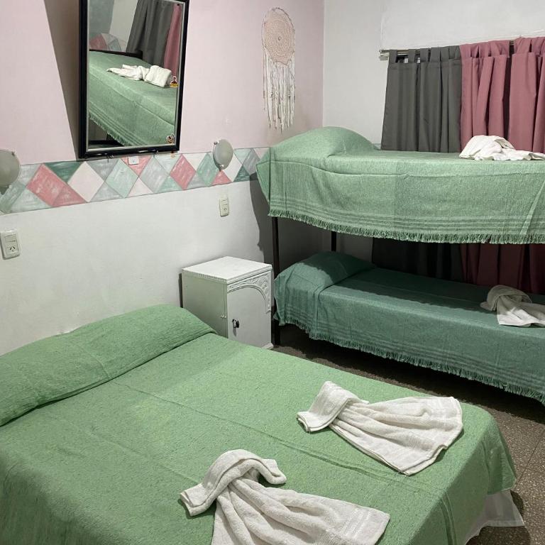 Antu Kuyen Hostel - 4-Bed Mixed Dormitory Room - 1