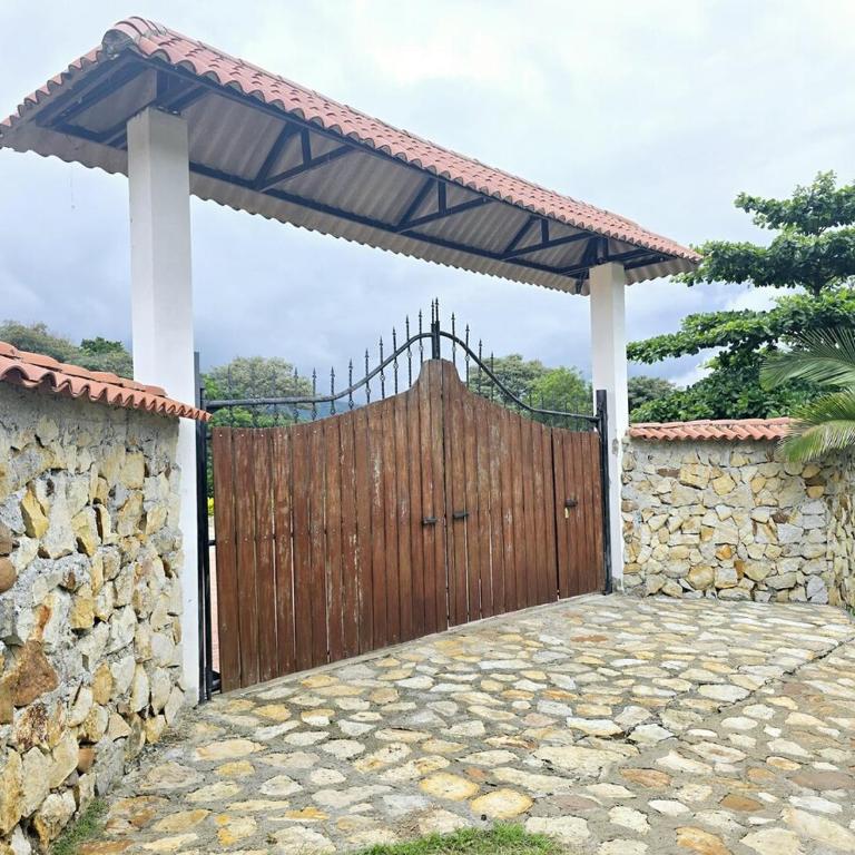 Villa Claudia, La Mesa, Cundinamarca - Villa - 26