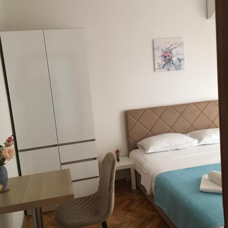R&A Apartmani Bečići - Apartman sa 2 Spavaće Sobe - 6