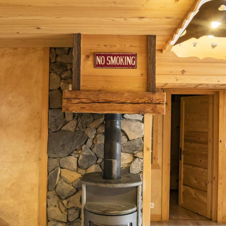 Chalet 5 pièces, 4 chambres, animaux admis, parking - FR-1-676-223 - Apartment - 3