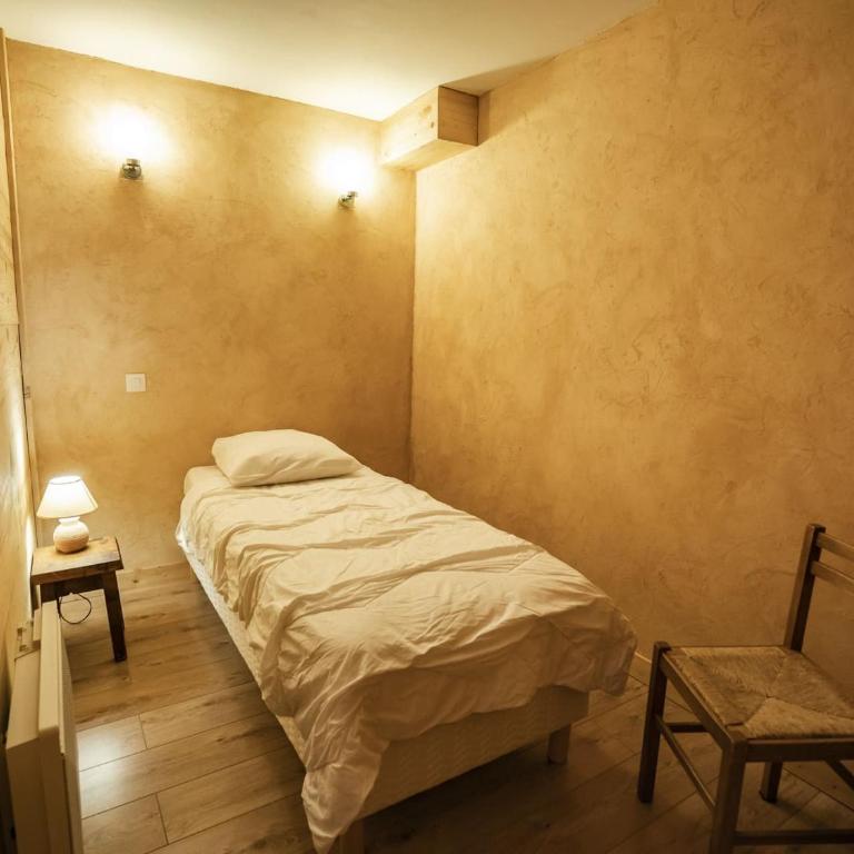 Chalet 5 pièces, 4 chambres, animaux admis, parking - FR-1-676-223 - Apartment - 7