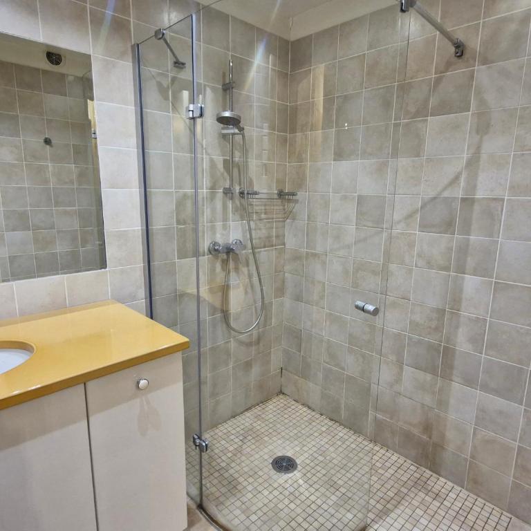 Appartement 3 pièces avec piscine et parking à Sainte-Maxime - FR-1-780-56 - Apartamento - 23