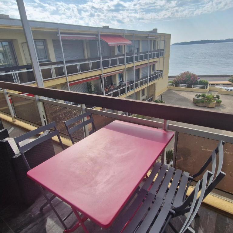 Appartement climatisé 2 pièces avec vue mer, centre-ville Sainte-Maxime, animaux acceptés - FR-1-780-26 - Apartment - 3