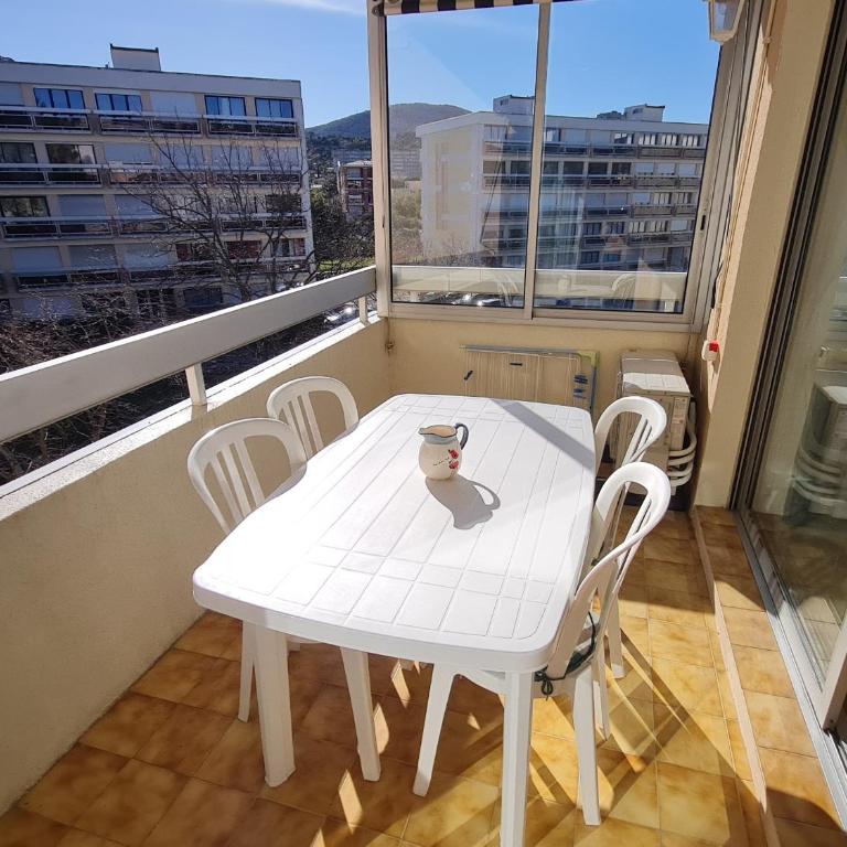 Appartement 2 pièces climatisé, parking, centre Sainte-Maxime, proche plages - FR-1-780-54 - Apartment - 3