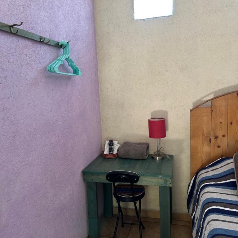 Pension Baja Paradise - Habitación Individual con ducha y aseo compartidos - 11