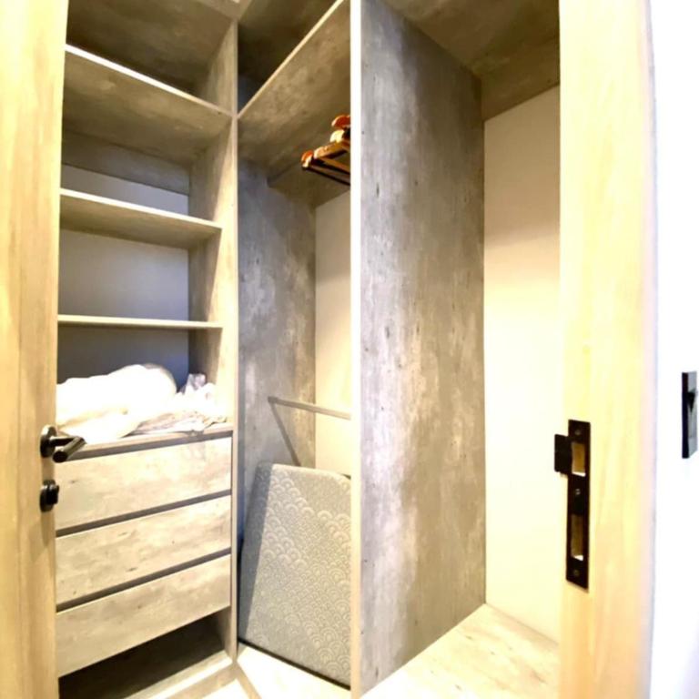 luxury apartment & great view good neighbour hood - One-Bedroom Apartment - 10