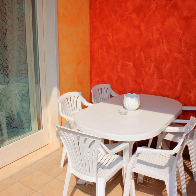 Holiday home with Nicely Decorated Interior near lake Garda - Casa Vacanze con 2 Camere da Letto - 9