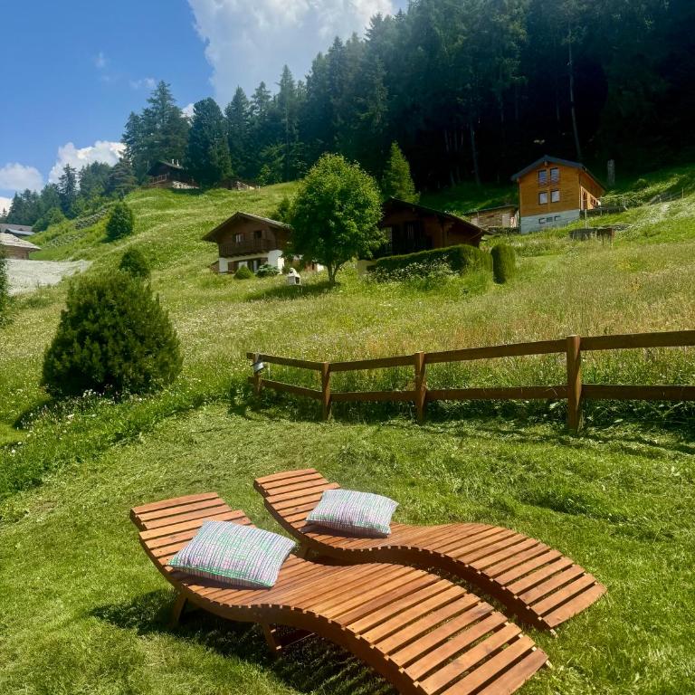 Ski in out Swiss Alps Chalet Charelle by Jolidi - Chalet - 40