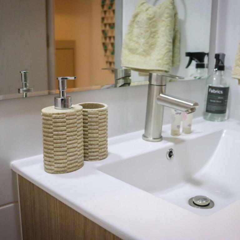 HOM I Cowork Wifi SmartTv SantaLucia Vista Piscina - Apartment - 61