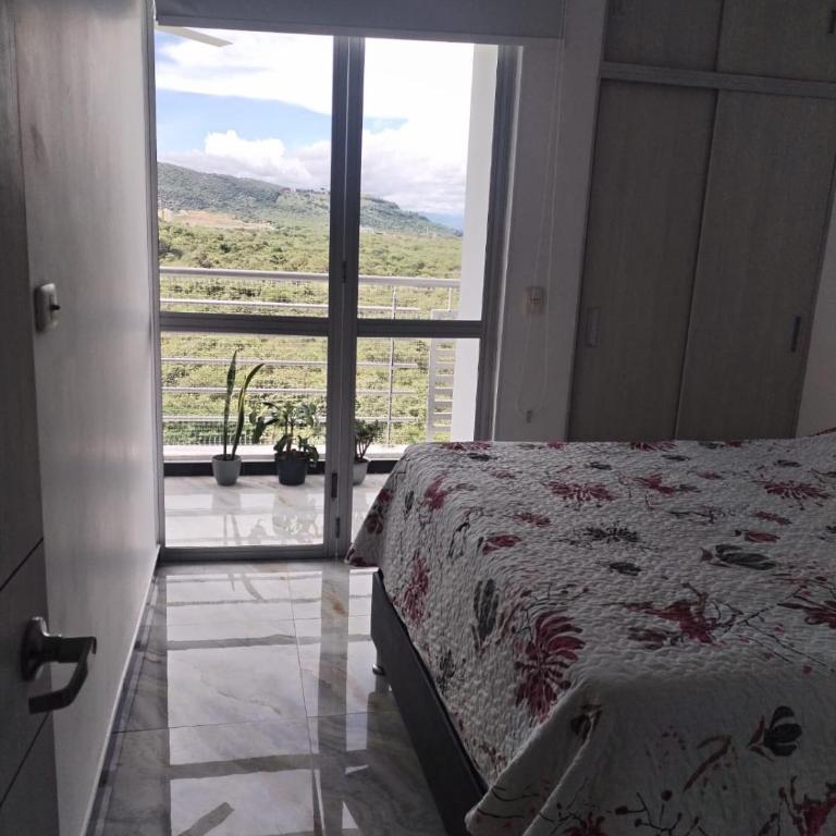 Lujoso Apartamento Cómodo y Fresco - Two-Bedroom Apartment with Mountain View - 19