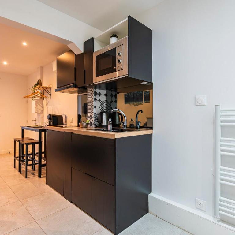 Cocon Privé pour 2 Personnes Jacuzzi, Sauna, Wi-Fi & Climatisation - Apartment mit 1 Schlafzimmer - 25