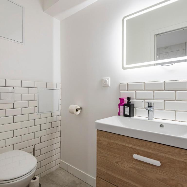Cocon Privé pour 2 Personnes Jacuzzi, Sauna, Wi-Fi & Climatisation - Apartment mit 1 Schlafzimmer - 20