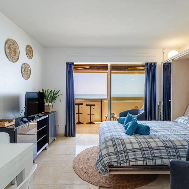 Sea View- Beach- Chic & Air-Conditioned - Studio - 26
