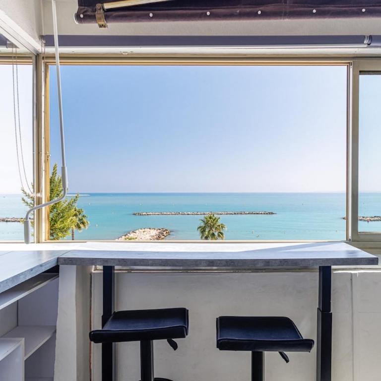 Sea View- Beach- Chic & Air-Conditioned - Studio - 27