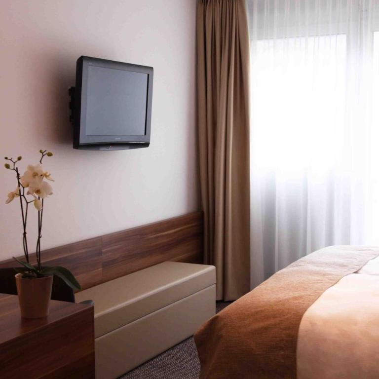 Downtown Vi Vadi Hotel - Single Room - 6