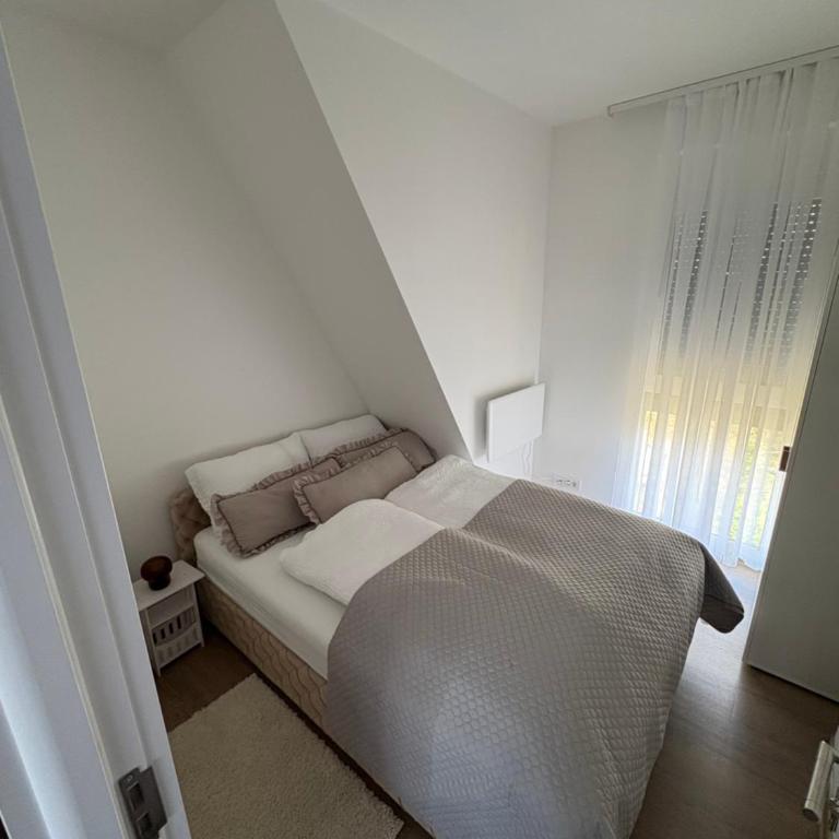 Divčibarski pogledi - Apartman sa Pogledom na Planinu - 5