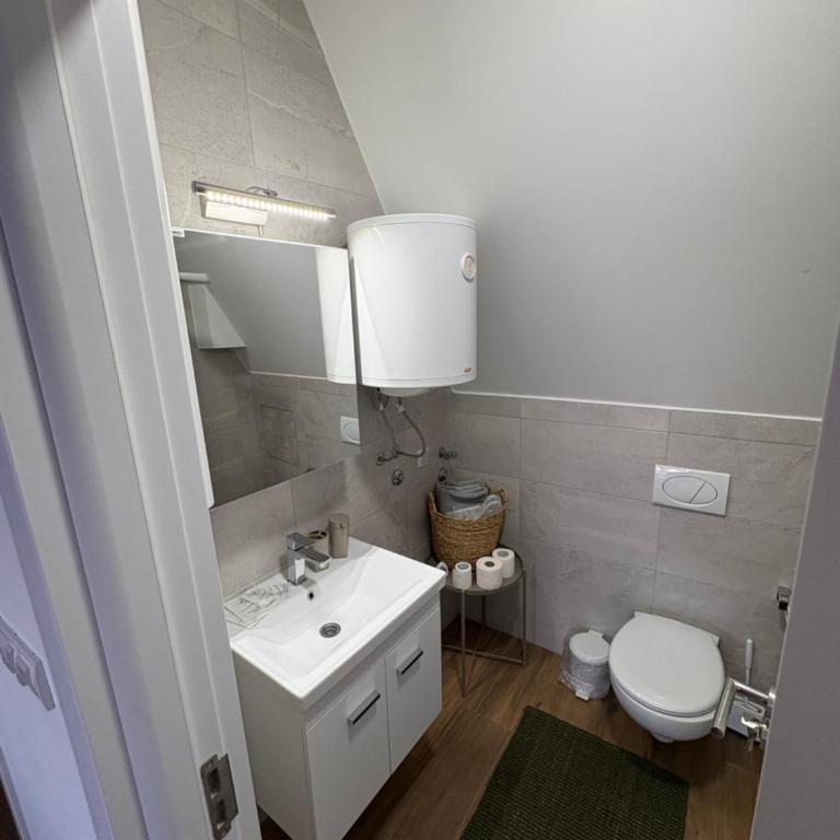 Divčibarski pogledi - Apartman sa Pogledom na Planinu - 2