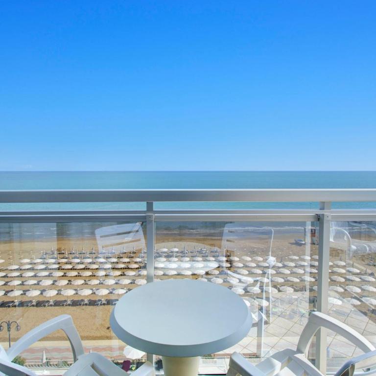 Hotel Byron Bellavista - Chambre Double Supérieure - Vue sur Mer - 1