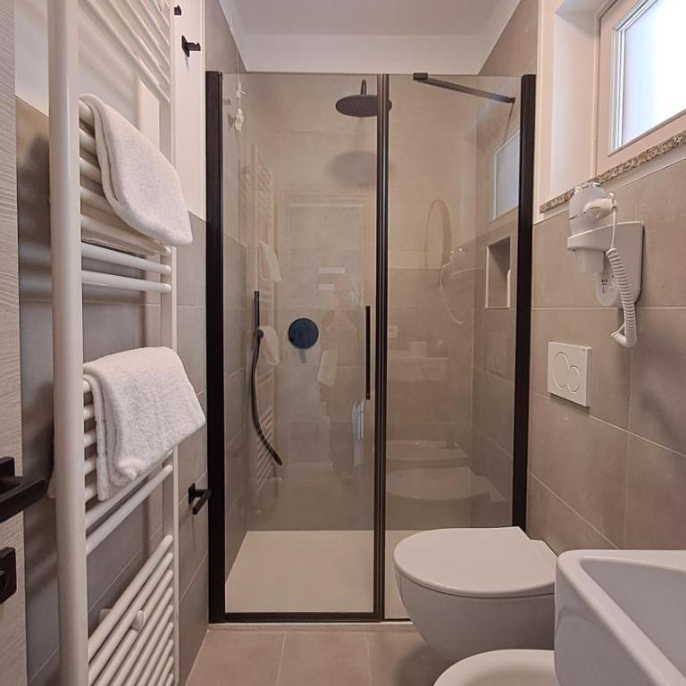 Residence San Vito - Monolocale con Vista Lago (2 Adulti) - 8
