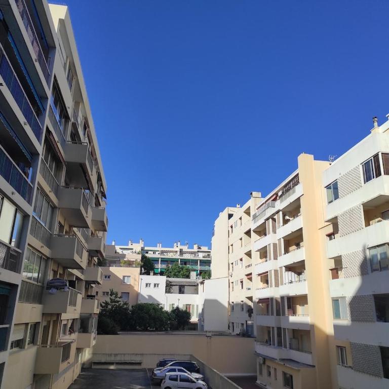 Beautiful apartment, sea, air conditioning, internet - Appartement 1 Chambre - 14
