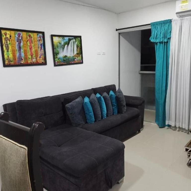 Apartamento turístico cerca al mar en Cartagena - Three-Bedroom Apartment - 5