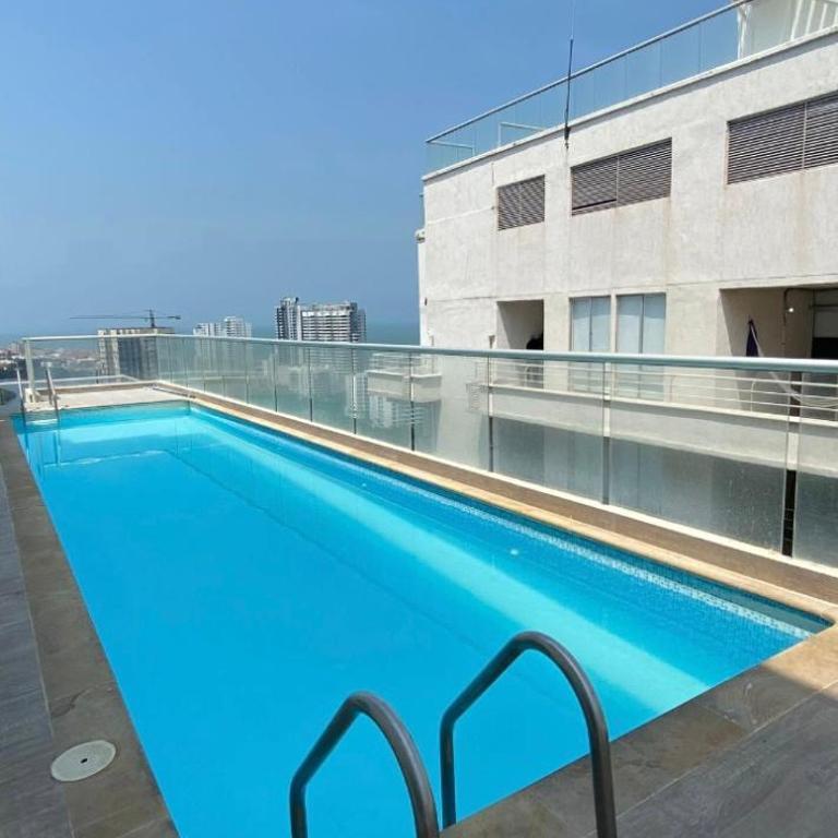 Apartamento turístico cerca al mar en Cartagena - Three-Bedroom Apartment - 1