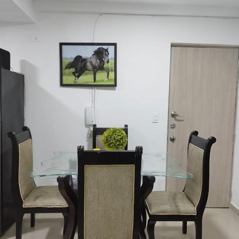 Apartamento turístico cerca al mar en Cartagena - Three-Bedroom Apartment - 12