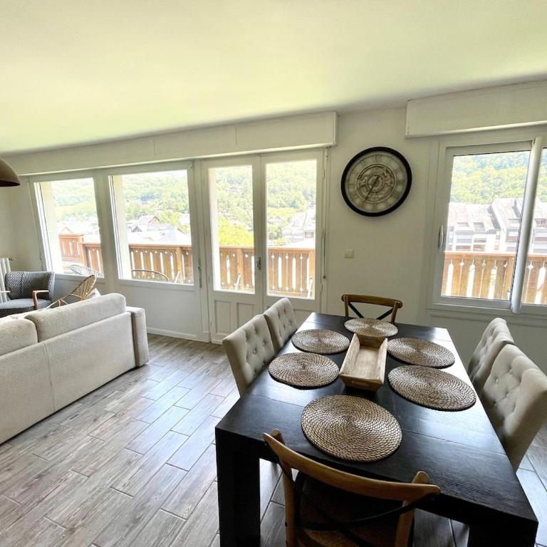 Appartement unique en plein cœur du vieux village - Apartment mit 3 Schlafzimmern - 14