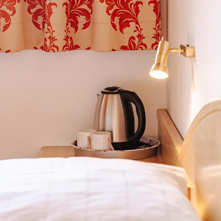 Pension Schlossberg - Doppelzimmer mit Terrasse und Aussicht - 5