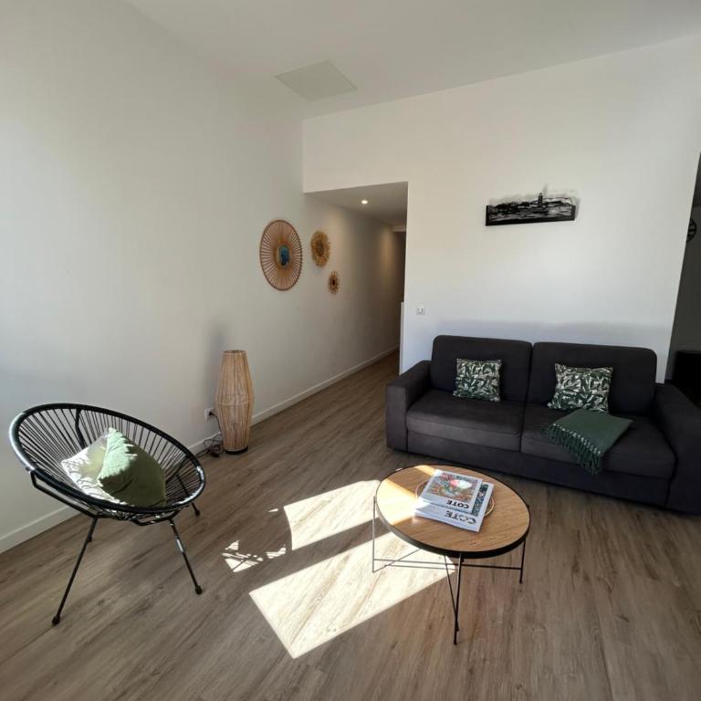 Duplex au cœur du village de Cassis - Appartement 1 Chambre - 3