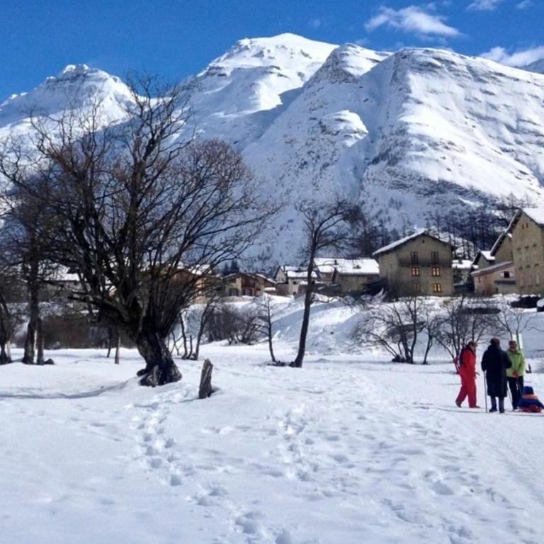 Chalet La Lauzette - Charme confort et équipement complet - Séjours toute l'année à Bessans - Nuitée ou semaine - Appartement - Rez-de-Chaussée - 16