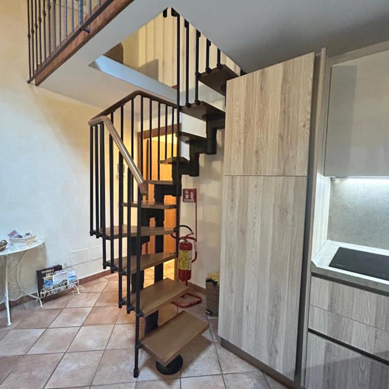 Palazzo Vecchio Flat with AC - Two-Bedroom Apartment - 35