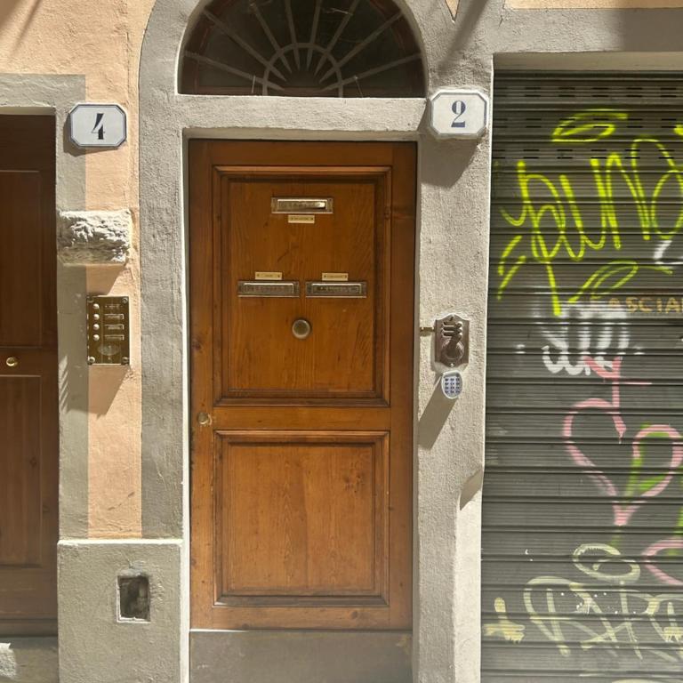 Palazzo Vecchio Flat with AC - Two-Bedroom Apartment - 10