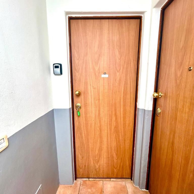 Palazzo Vecchio Flat with AC - Two-Bedroom Apartment - 12