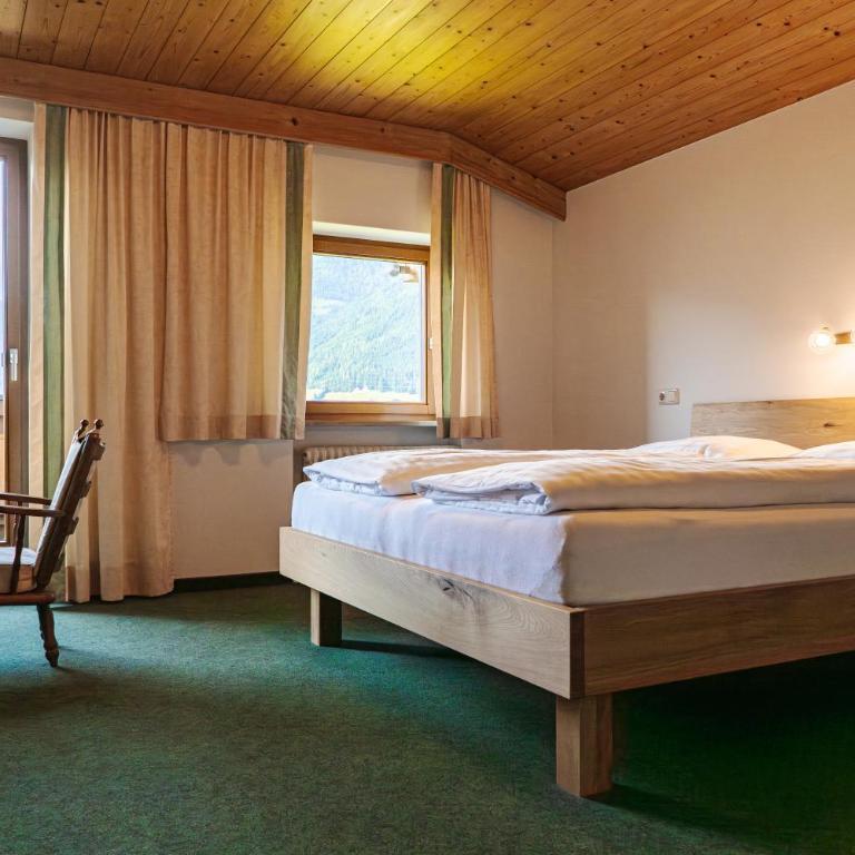 Pension Schlossberg - Doppelzimmer mit Balkon - 1