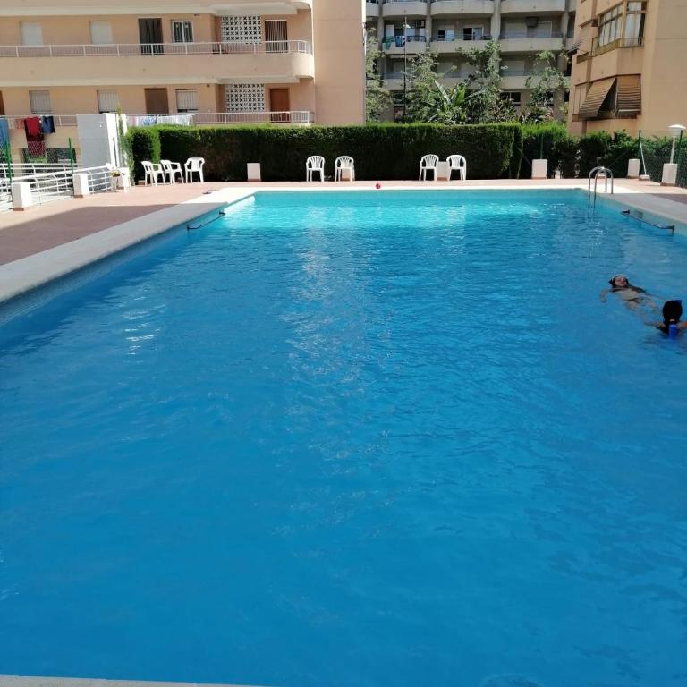 Terrace, pool, Wi-Fi, central and 200 meters from the beach - Apartamento de 3 dormitorios con vistas al parque - 22