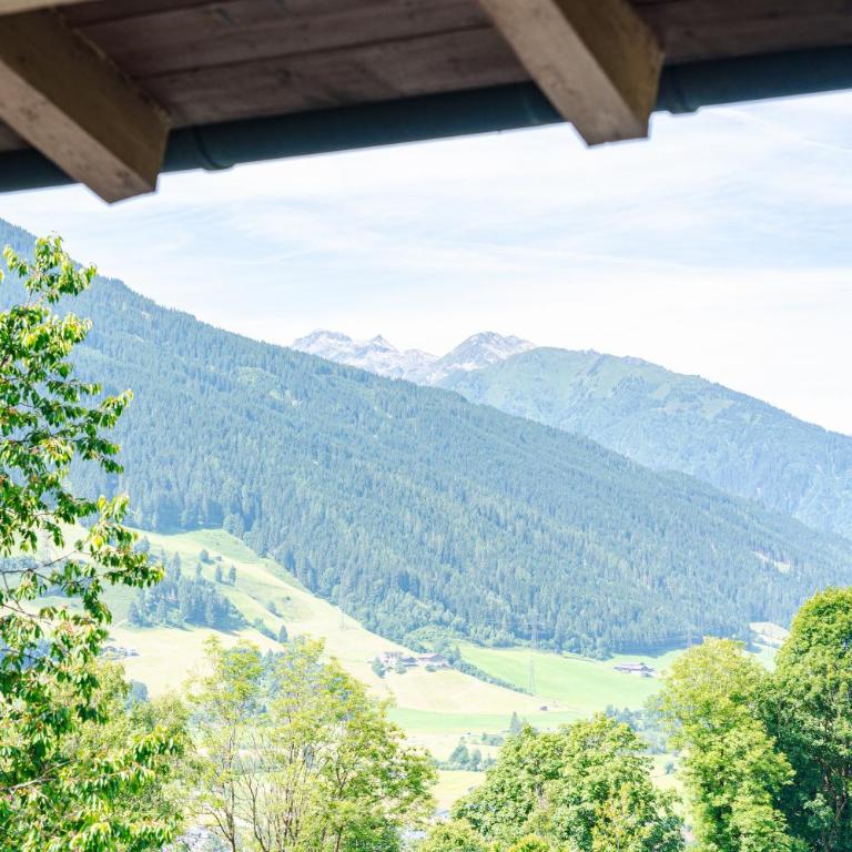 Pension Schlossberg - Doppelzimmer mit Bergblick - 10