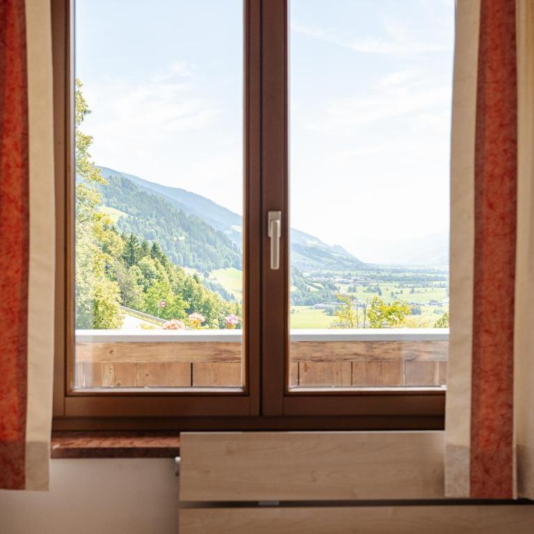 Pension Schlossberg - Apartment mit Blick auf die Berge - 4