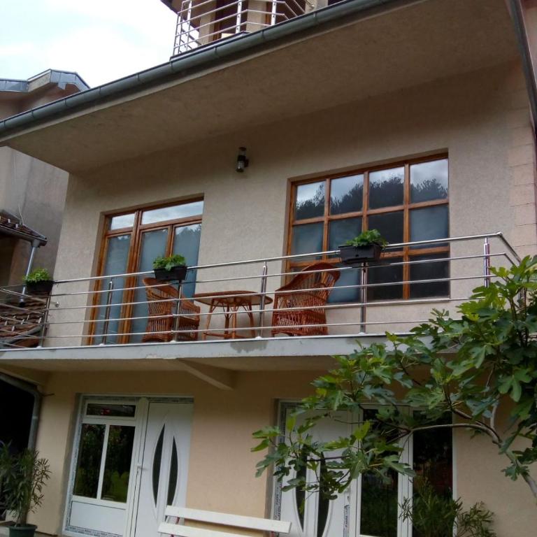 Apartmani Miodragović - nedaleko od Snežnika, 100 metara pre bazena - Apartman sa 1 Spavaćom Sobom - 9