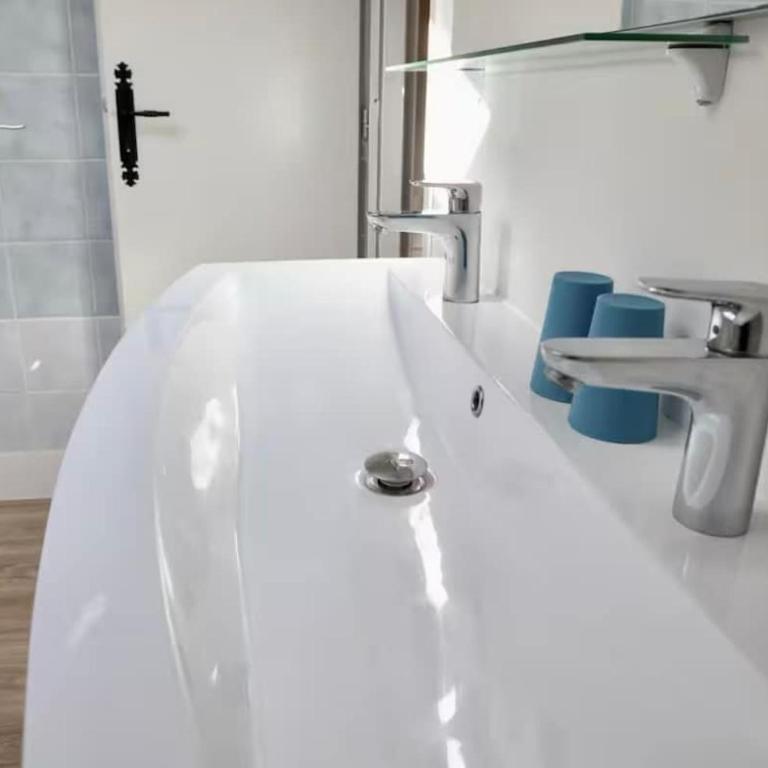 Maison 11p au calme avec clim et piscine - Maison 5 Chambres - 15