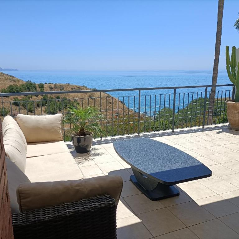 El sol Espanol - One-Bedroom Apartment - 6