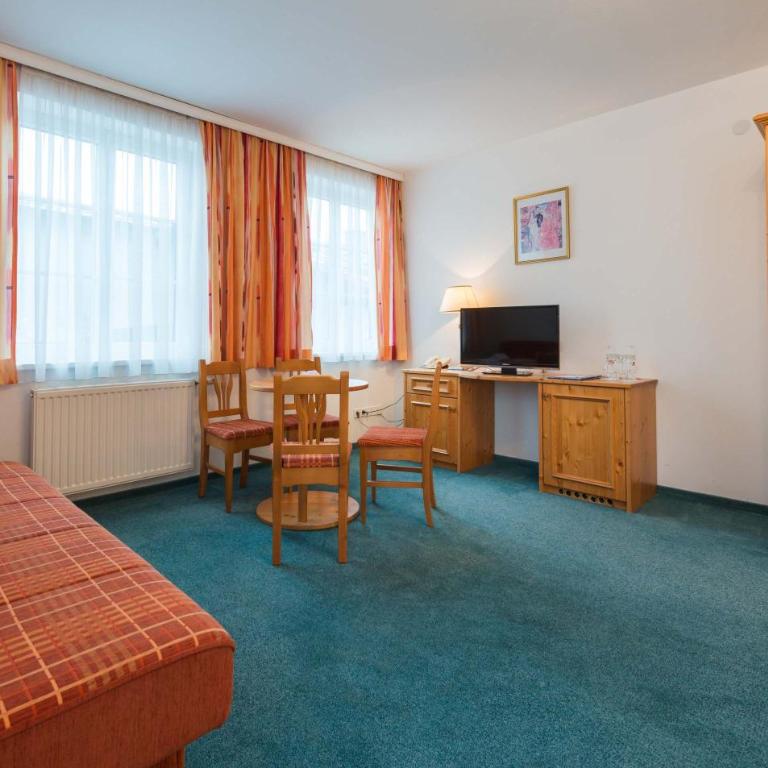 Posthotel Radstadt - Classic Vierbettzimmer - 5