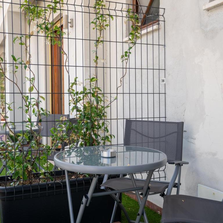 Hill Houses - art & stay - Rome - Camera Matrimoniale con Balcone - 8