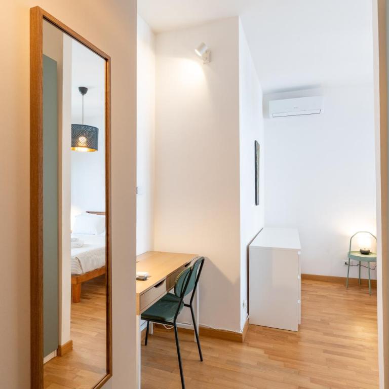 Hill Houses - art & stay - Rome - Camera Matrimoniale con Balcone - 15