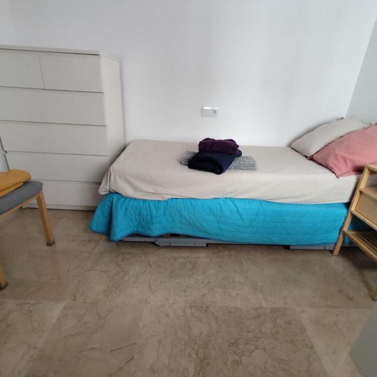 Confortable habitación céntrica en piso privado - Single Room with Shared Bathroom - 6