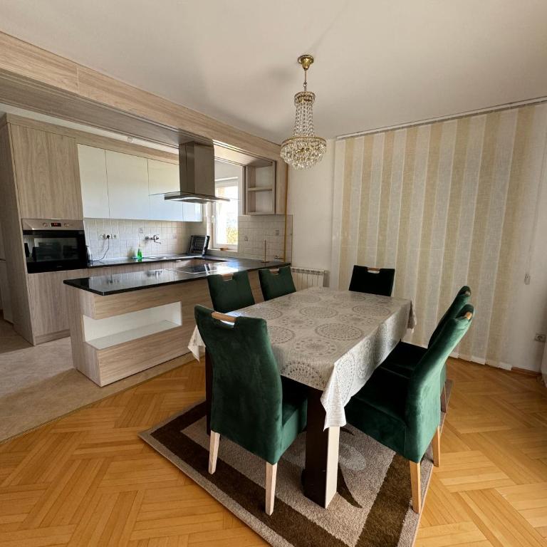 Apartments in villa Sabb for rent - Three-Bedroom Apartment - 27