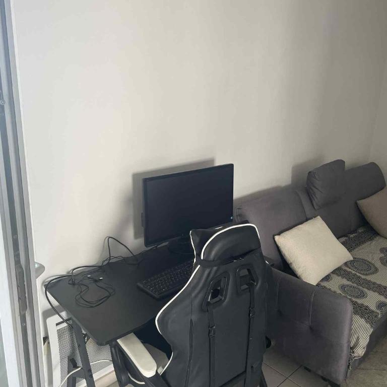 Superbe appartement à Lyon8 avec 2 balcons - One-Bedroom Apartment - 9
