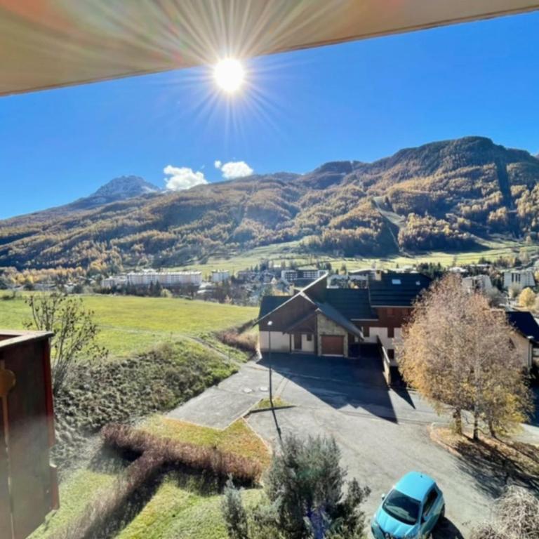 Nice apartment with 2 balconies and view - Appartement - 12