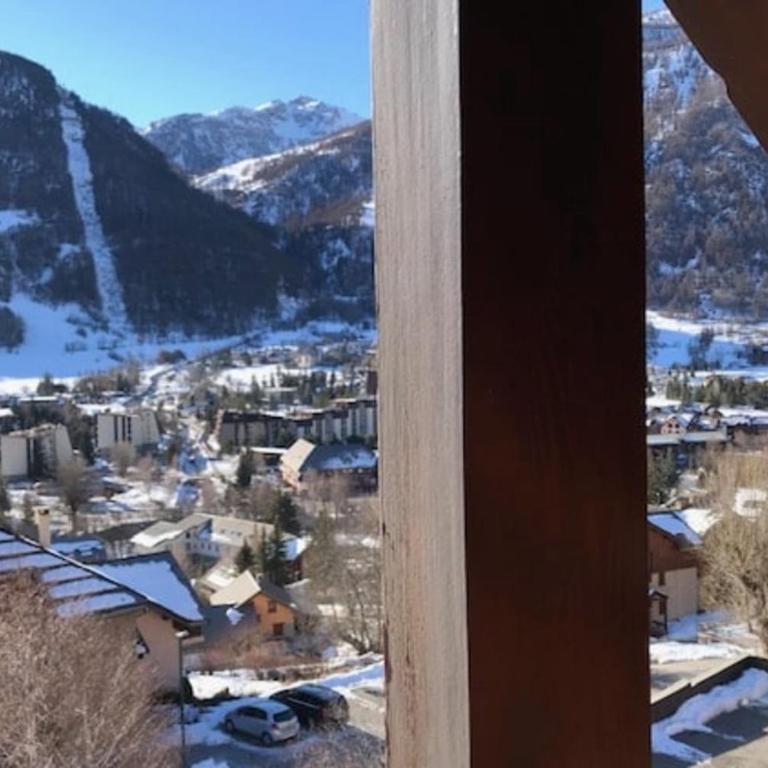Nice apartment with 2 balconies and view - Appartement - 13